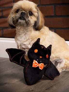 🦇 NWT Bowtie Bat Pet Squeaky Toy with orange stitching 🦇